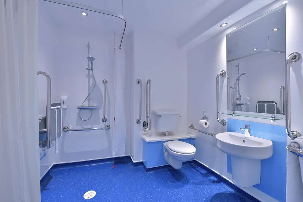 Travelodge Birmingham Sutton Coldfield Room photo