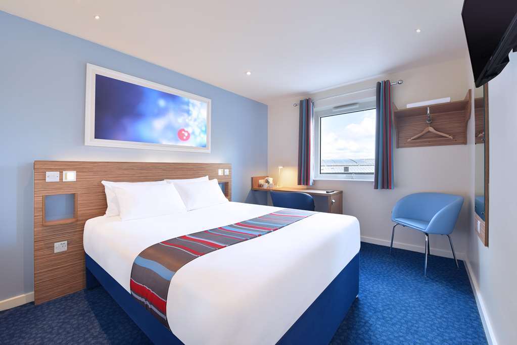 Travelodge Birmingham Sutton Coldfield Room photo