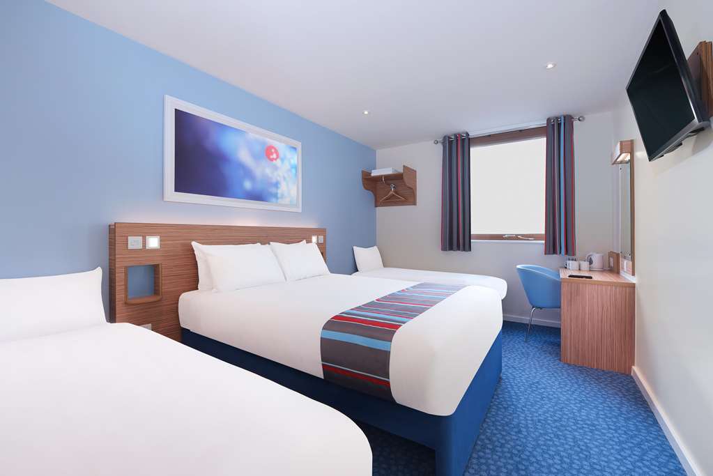 Travelodge Birmingham Sutton Coldfield Room photo