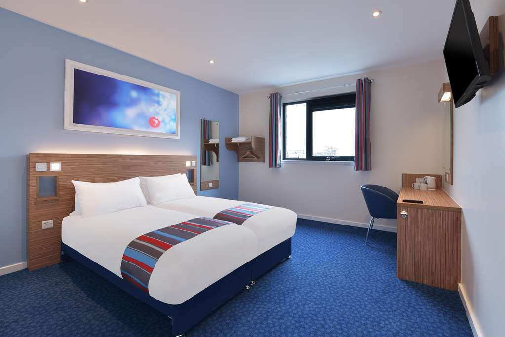 Travelodge Birmingham Sutton Coldfield Room photo